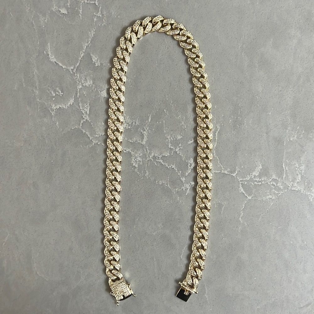 Men’s GLD 18” Diamond Cuban Link. Worn 3 Times - Picture 4 of 6